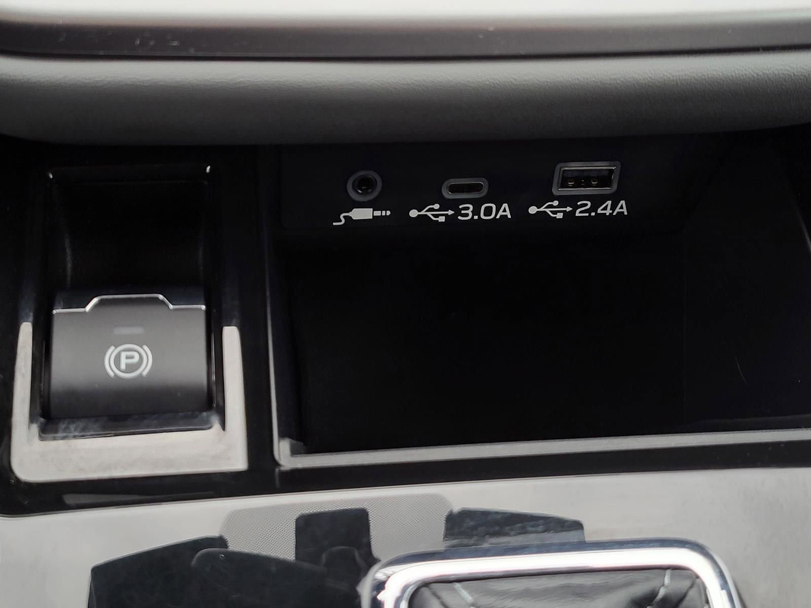 Certified 2025 Subaru Outback Premium AWD/4WD image 26