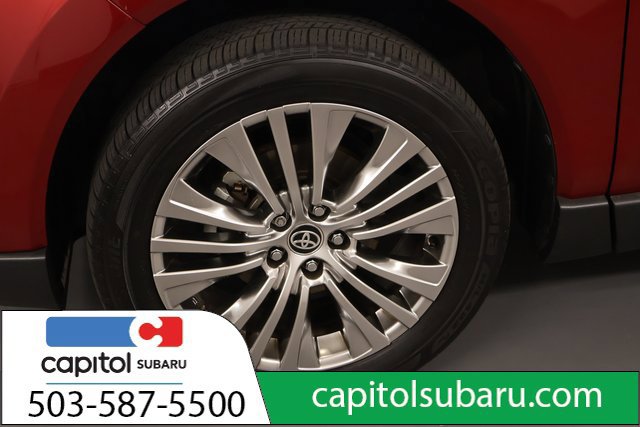 Used 2021 Toyota Venza XLE w/ Carpet Mat Package (TMS) AWD/4WD image 8