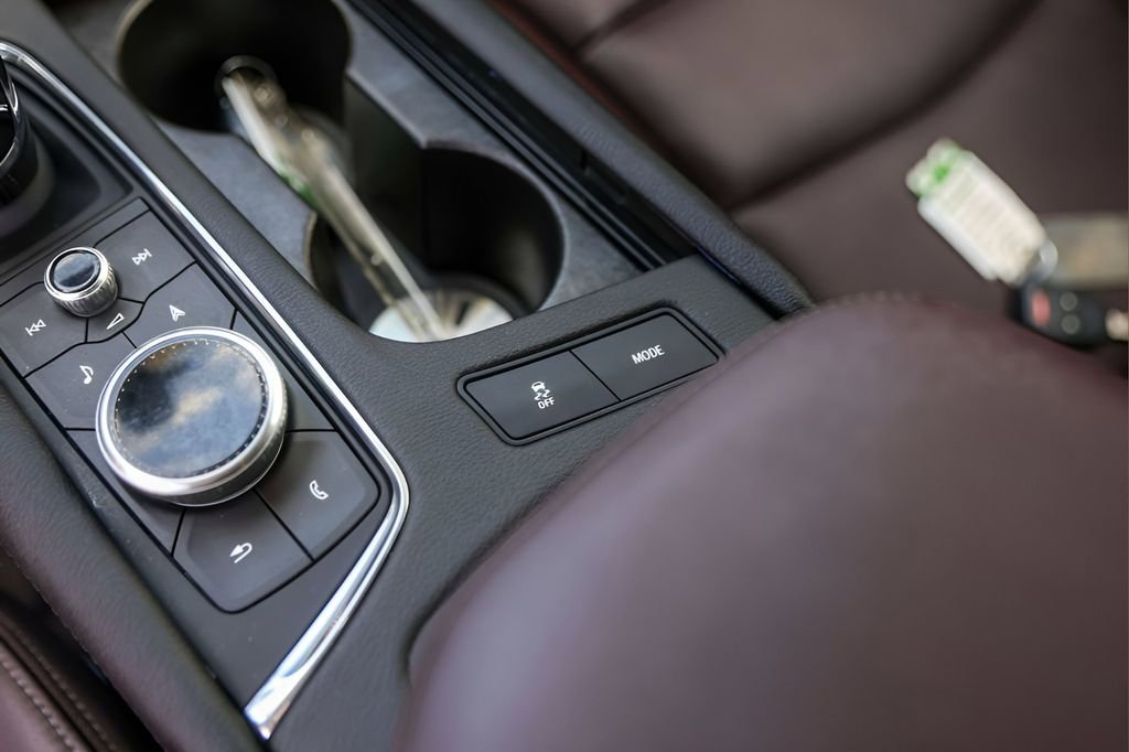 Certified 2024 Cadillac XT6 Premium Luxury w/ LPO, Floor Liner Package image 22