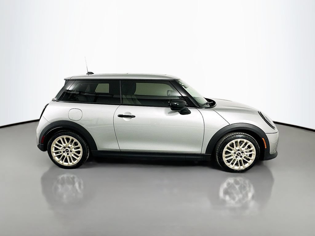 Certified 2025 MINI Cooper 2-Door Hardtop FWD image 4