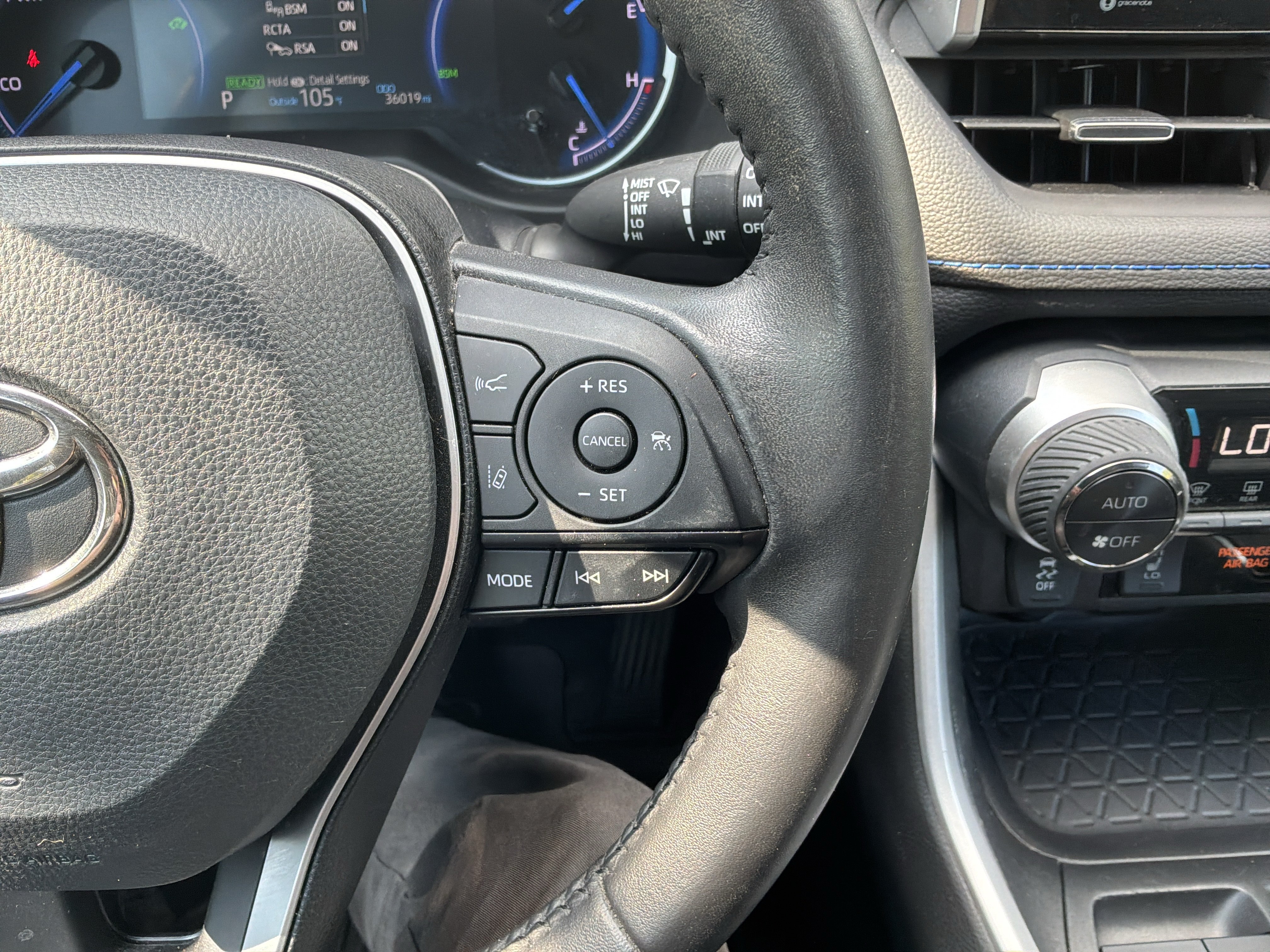 Used 2022 Toyota RAV4 XSE AWD/4WD image 20
