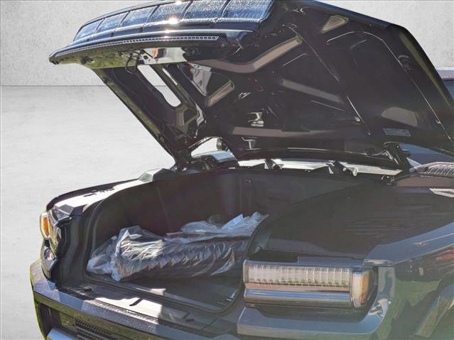 New 2026 GMC Hummer EV 4x4 Crew Cab image 19