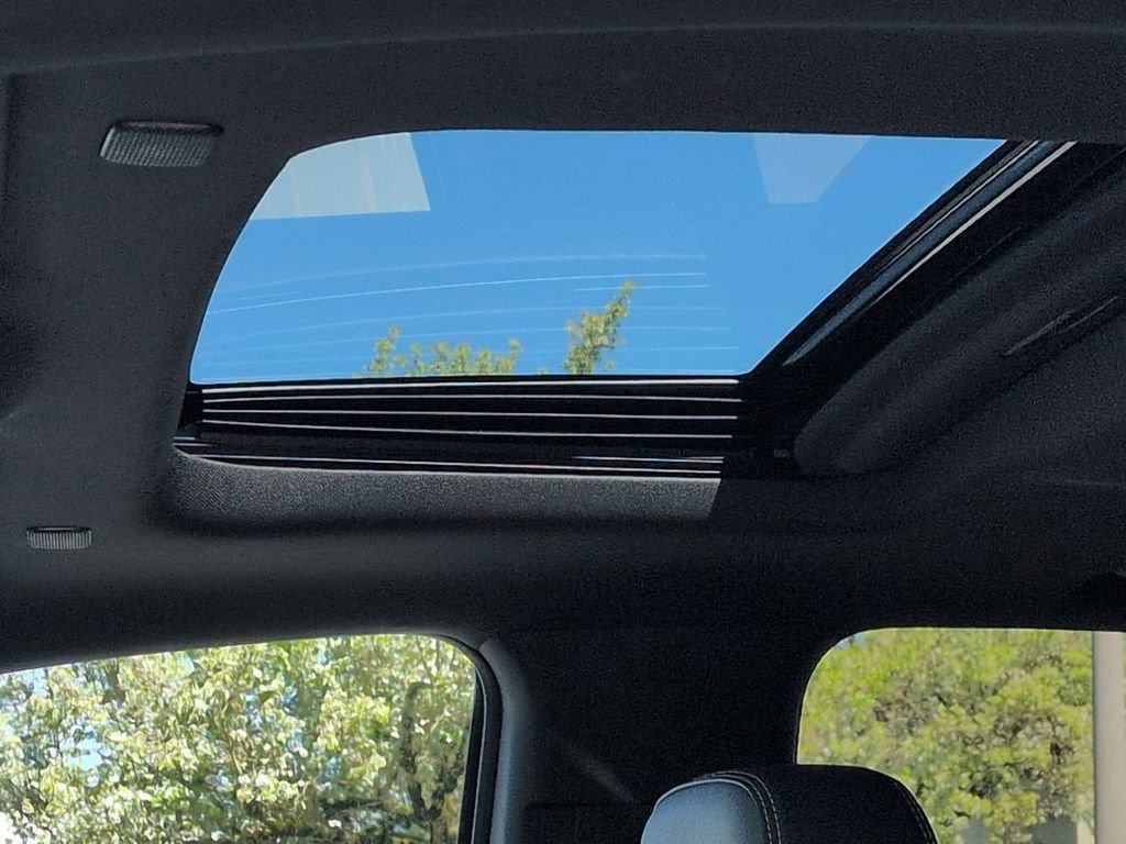 Used 2025 Chevrolet Colorado ZR2 w/ ZR2 Bison Edition image 23