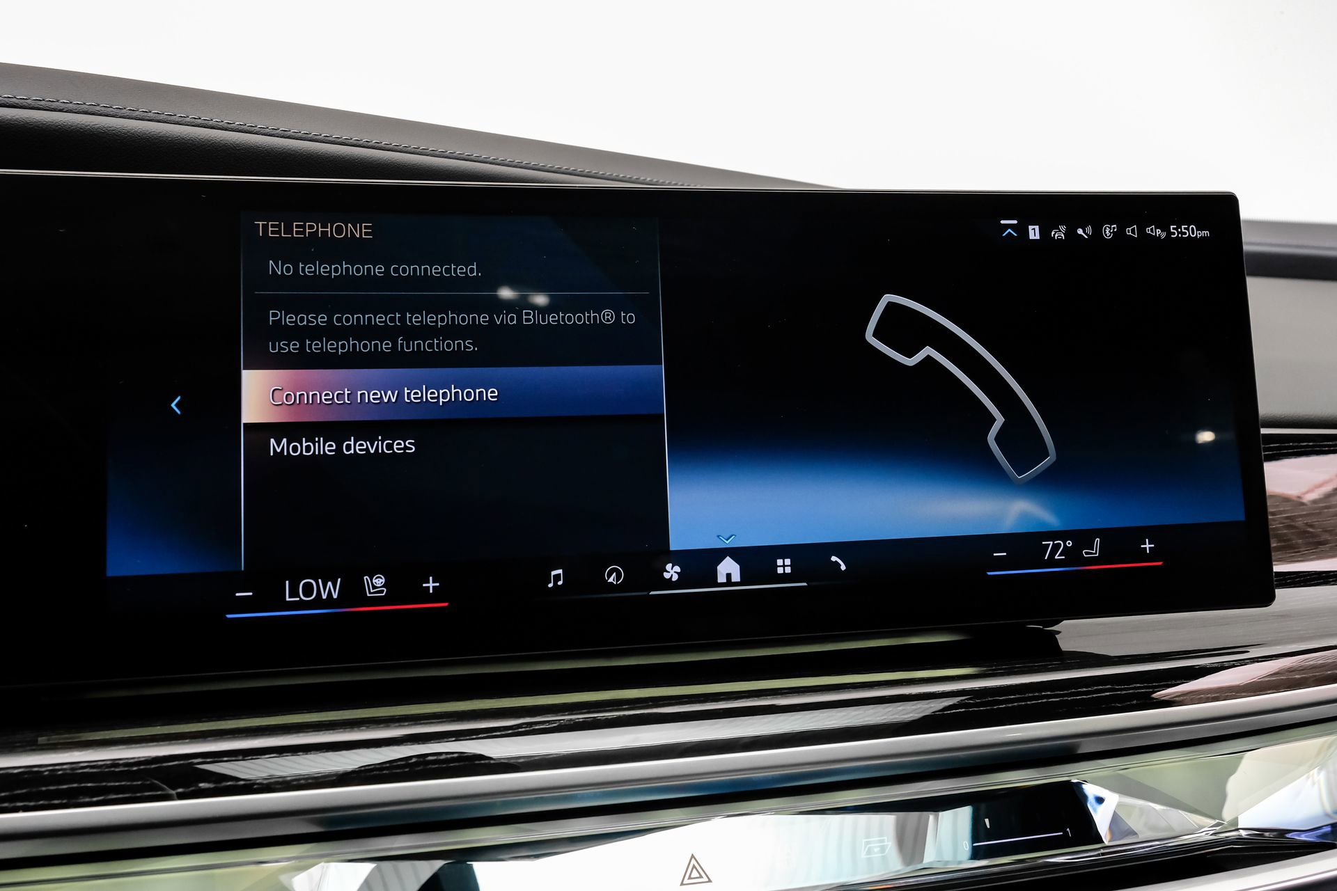 Used 2023 BMW 740i image 31