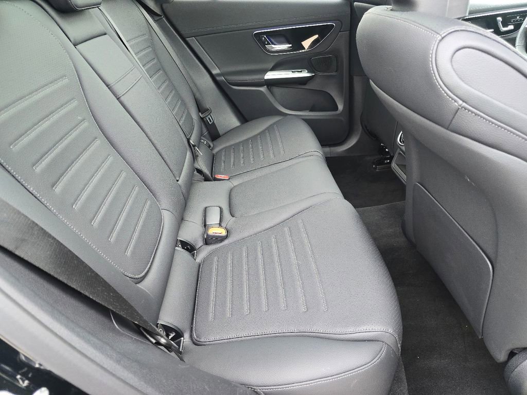 Certified 2026 Mercedes-Benz GLC 300 4MATIC image 21