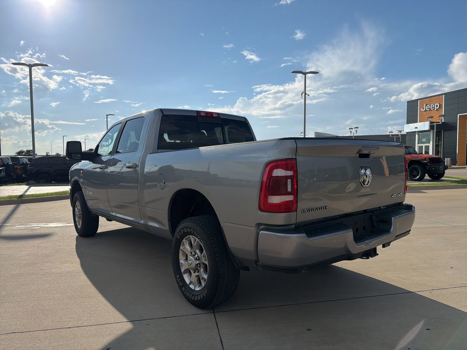 Used 2024 RAM 2500 Laramie AWD/4WD image 3