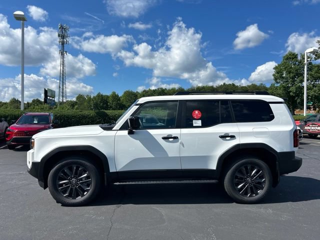 New 2027 Toyota Land Cruiser w/ Premium Package AWD/4WD image 10