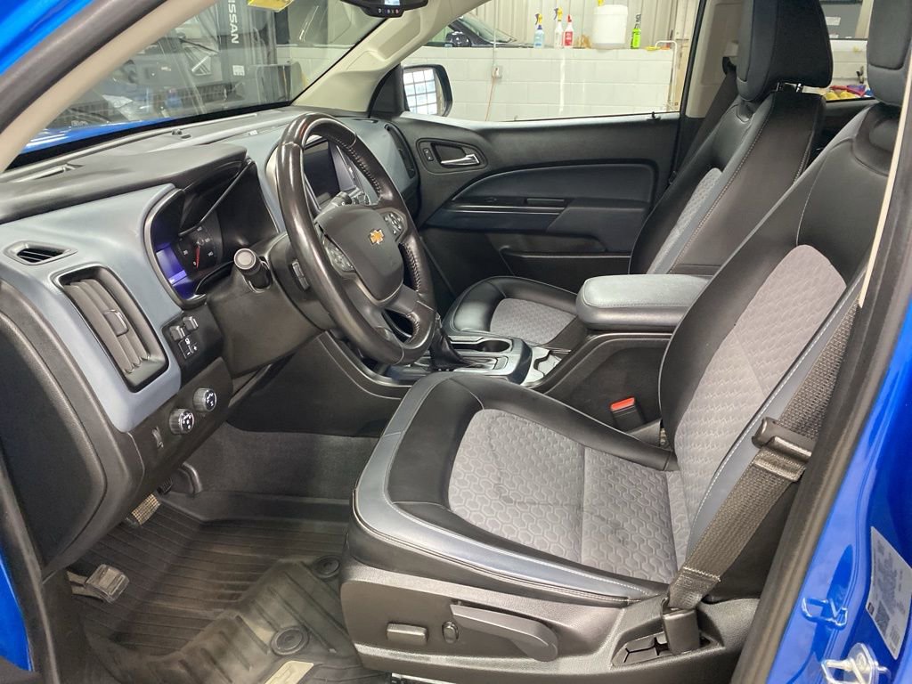 Used 2022 Chevrolet Colorado Z71 w/ Safety Package image 31