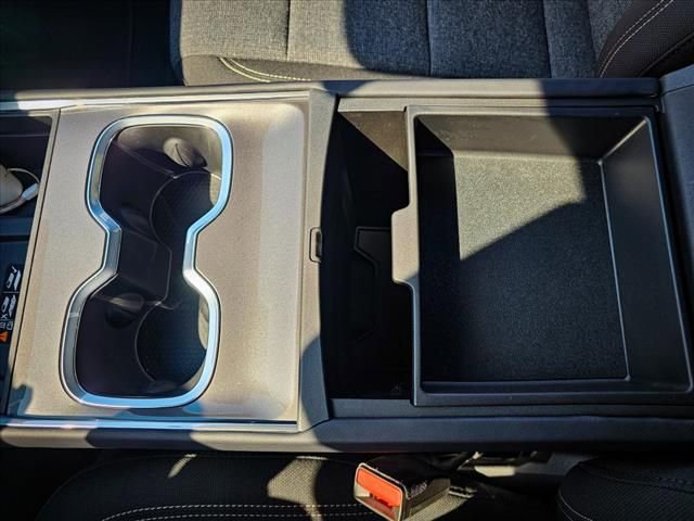 New 2025 GMC Acadia Elevation image 30