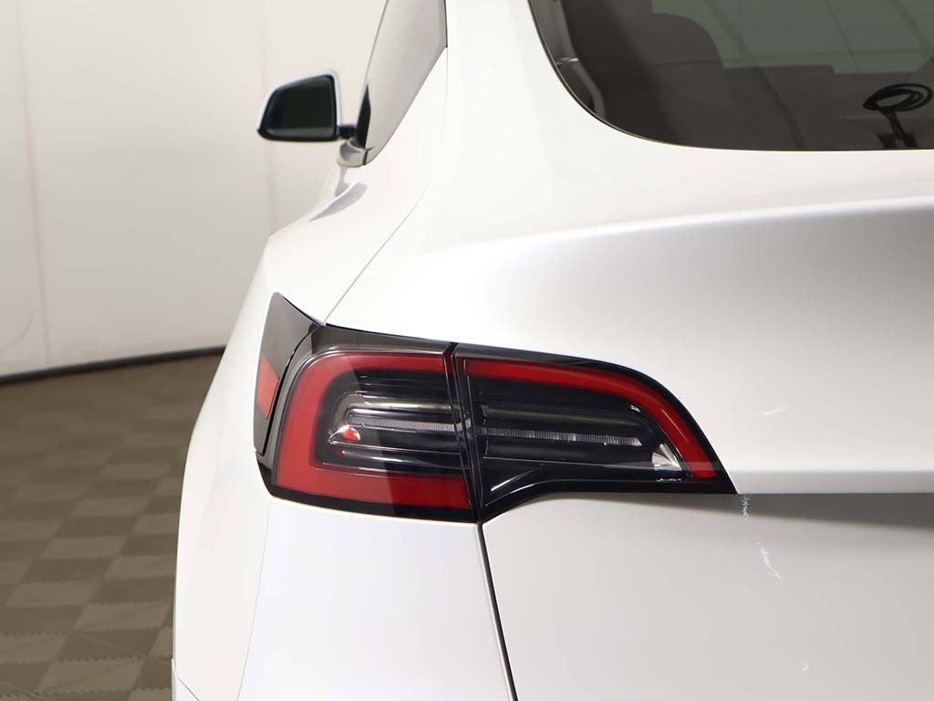 Used 2023 Tesla Model Y Long Range image 15