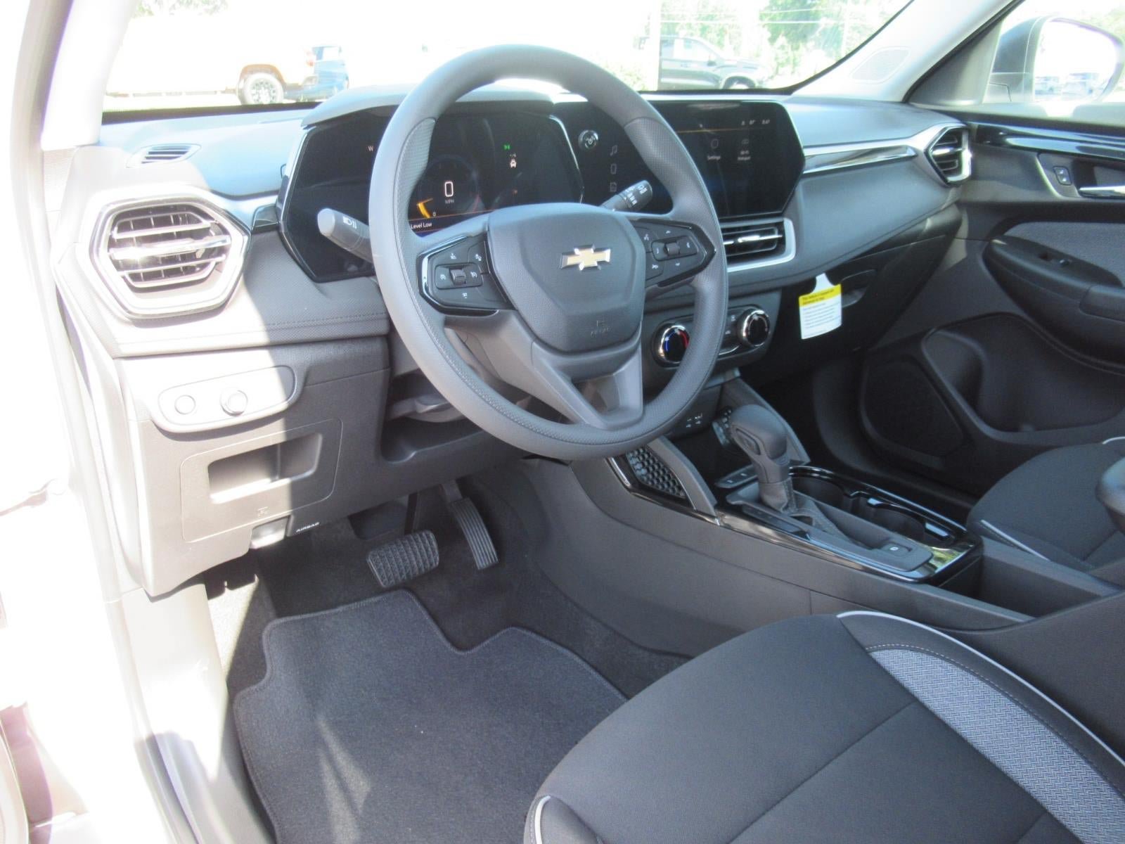 New 2026 Chevrolet TrailBlazer LS w/ LS Convenience Package FWD image 17