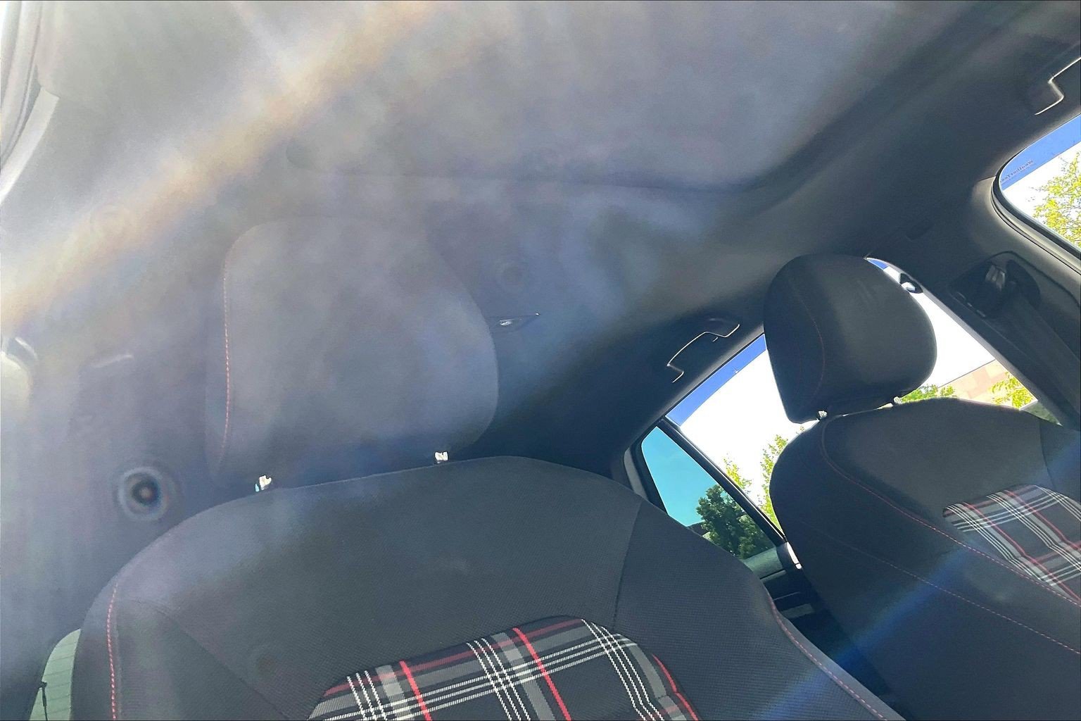 Used 2018 Volkswagen GTI SE FWD image 28
