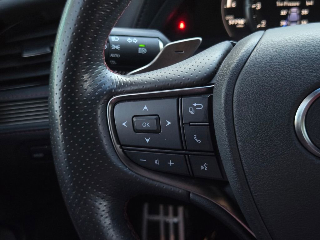 Used 2021 Lexus LS 500 F Sport w/ Accessory Package (Z1) image 27