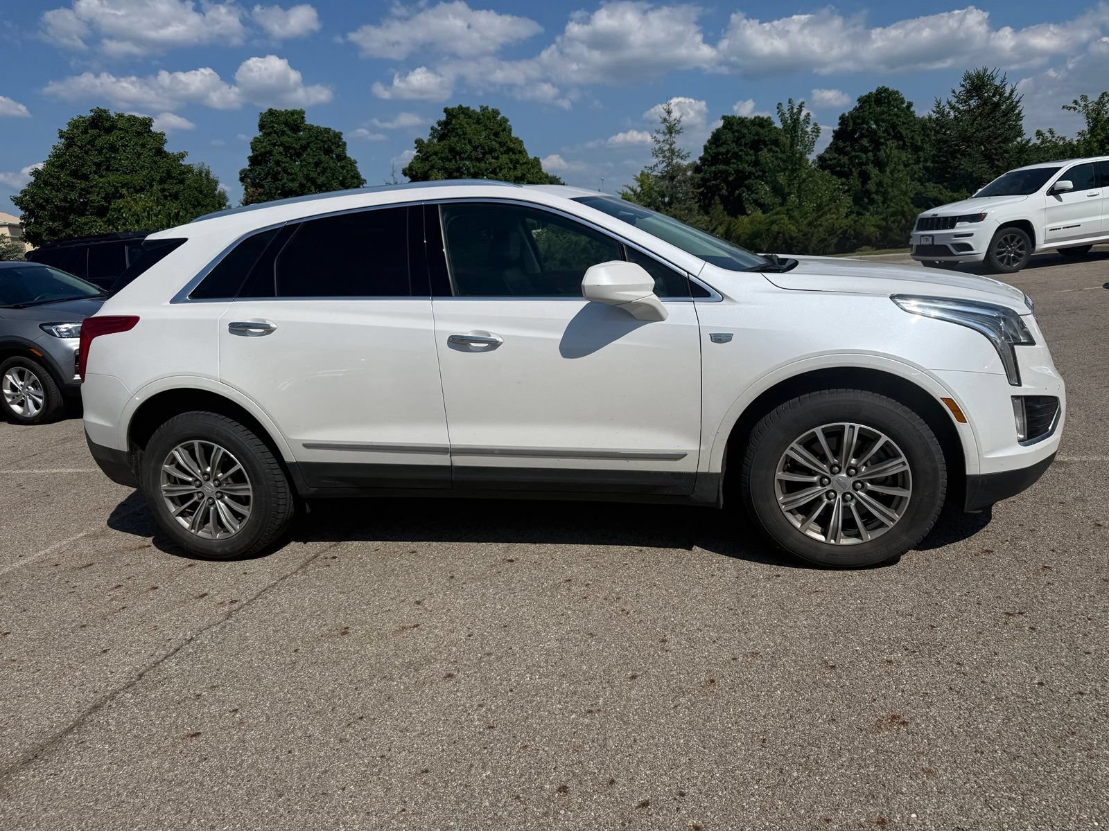 Used 2017 Cadillac XT5 Luxury FWD image 4