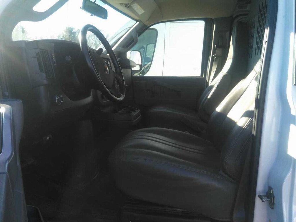 Used 2022 Chevrolet Express 3500 Extended w/ Driver Convenience Package image 13