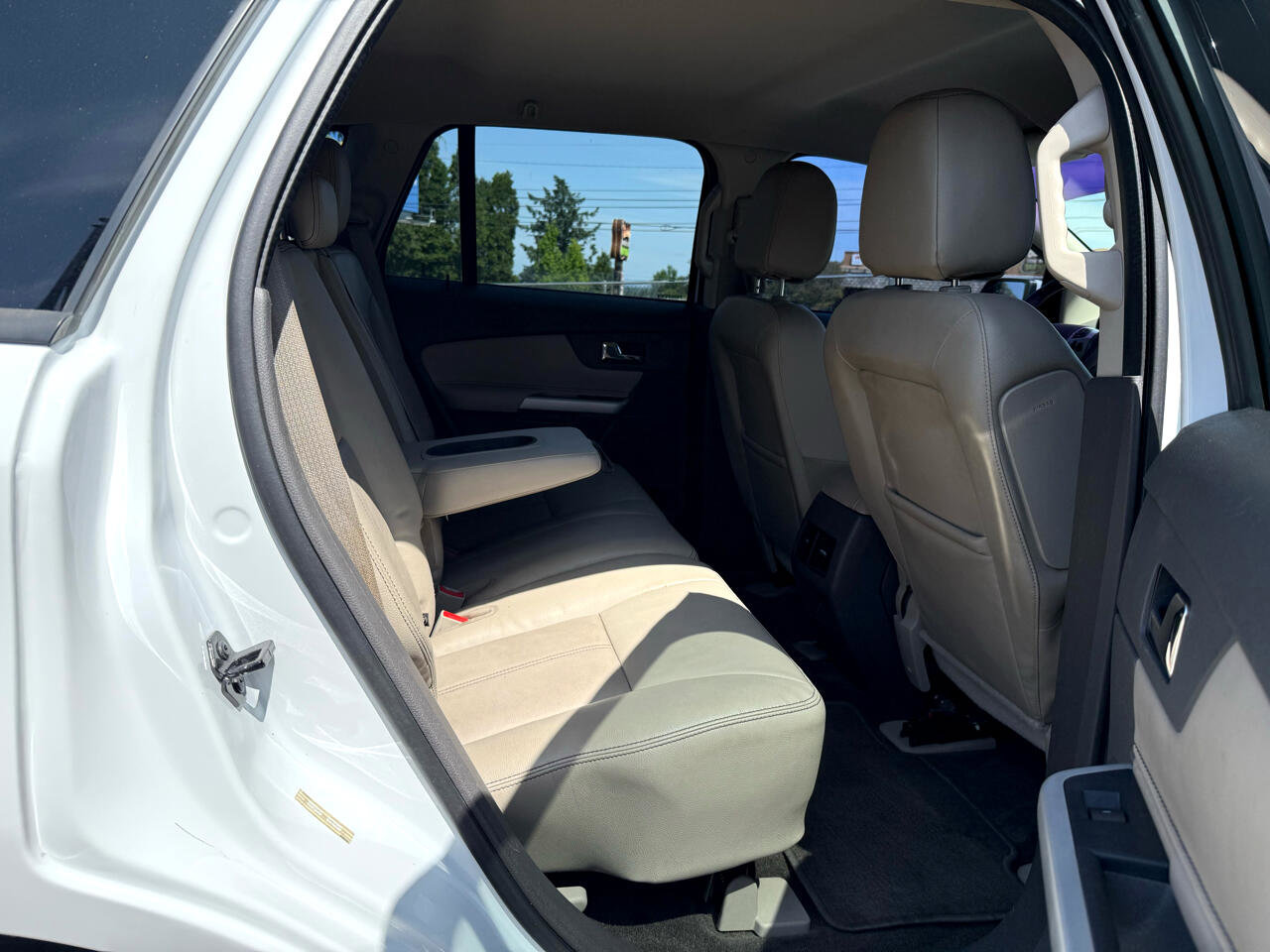 Used 2014 Ford Edge SEL w/ Equipment Group 205A image 16