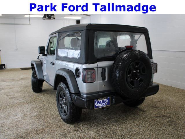 Used 2018 Jeep Wrangler Sport image 3
