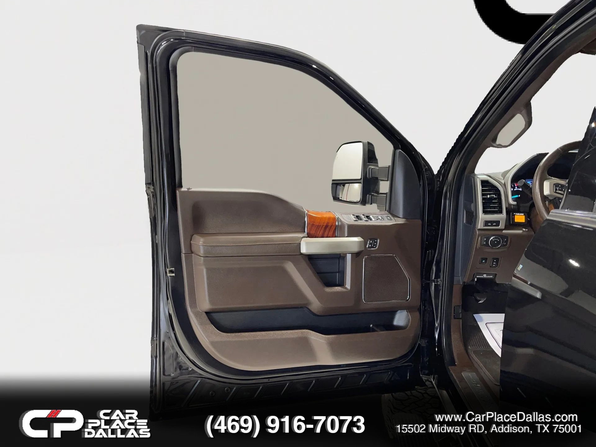 Used 2022 Ford F350 King Ranch w/ King Ranch Ultimate Package AWD/4WD image 13