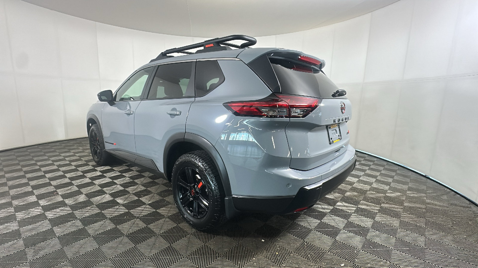Used 2025 Nissan Rogue SV w/ Rock Creek Premium Package AWD/4WD image 5
