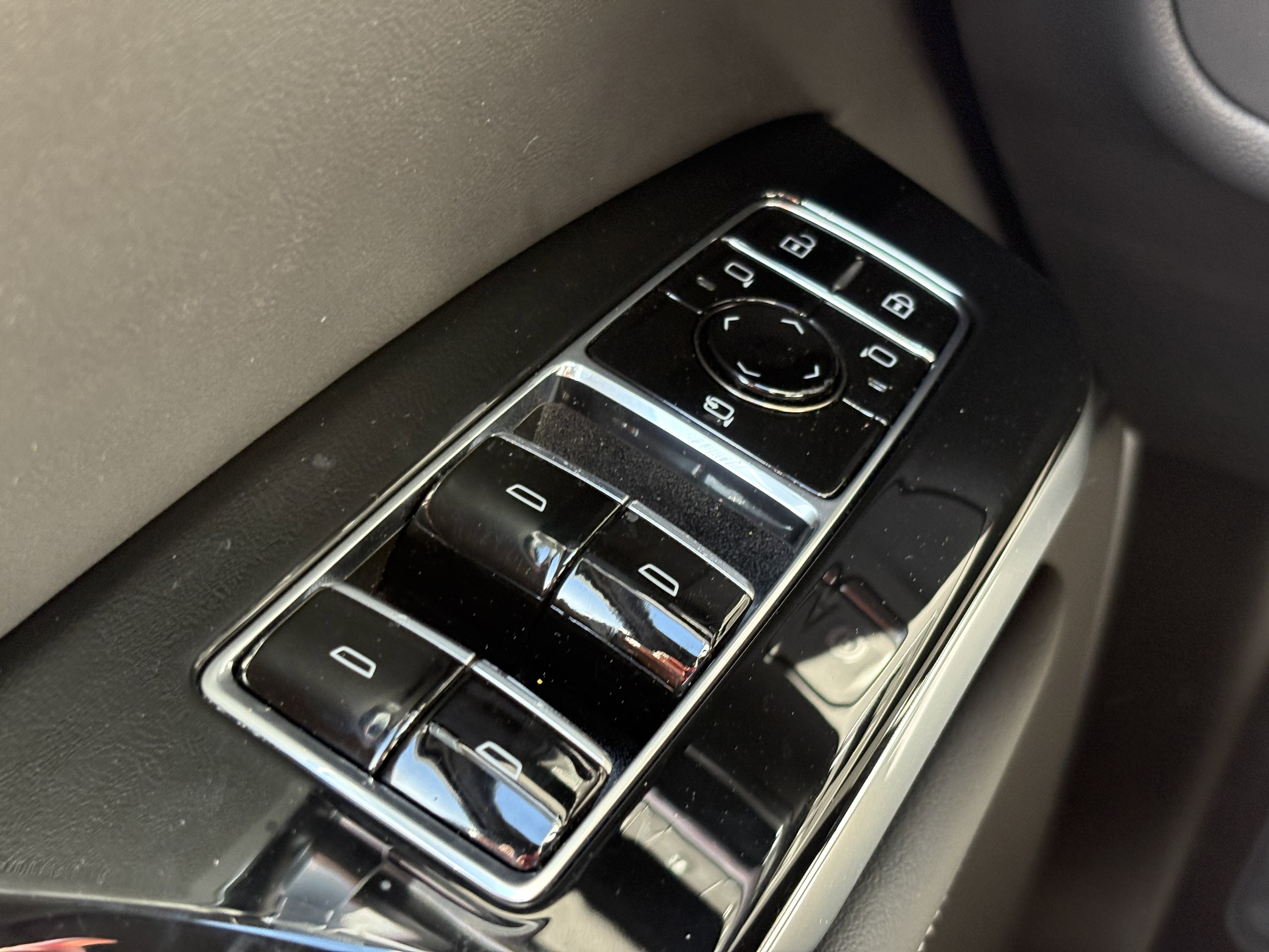 New 2026 Cadillac Escalade ESV Luxury image 34