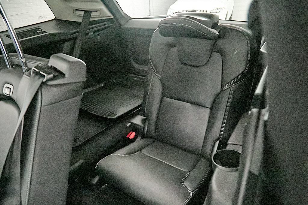 Certified 2024 Volvo XC90 T8 Ultimate w/ Protection Package Premier AWD/4WD image 25
