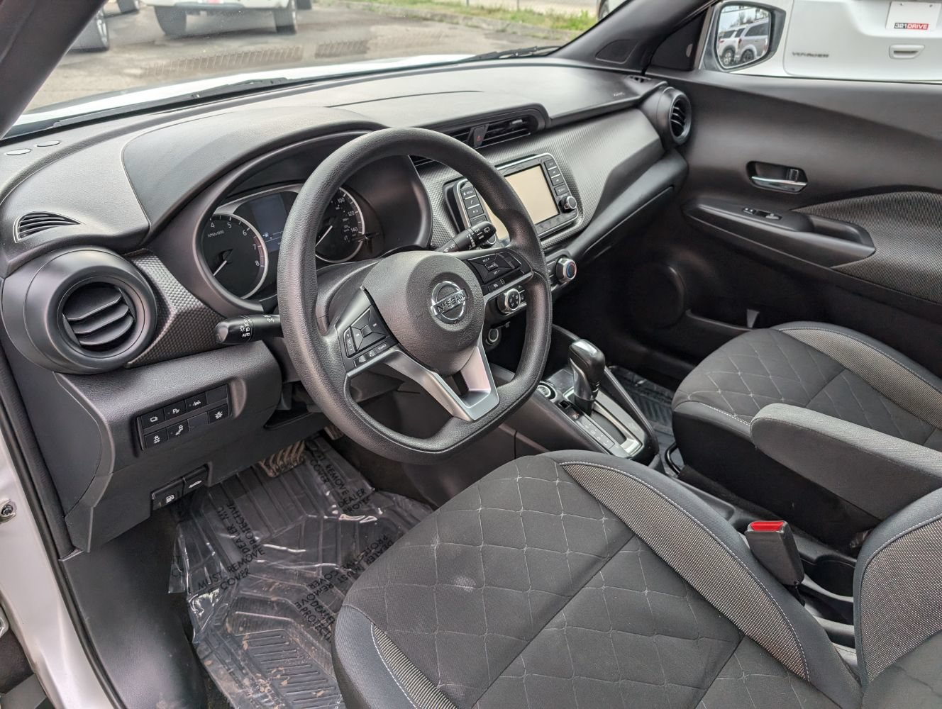 Used 2020 Nissan Kicks S FWD image 12