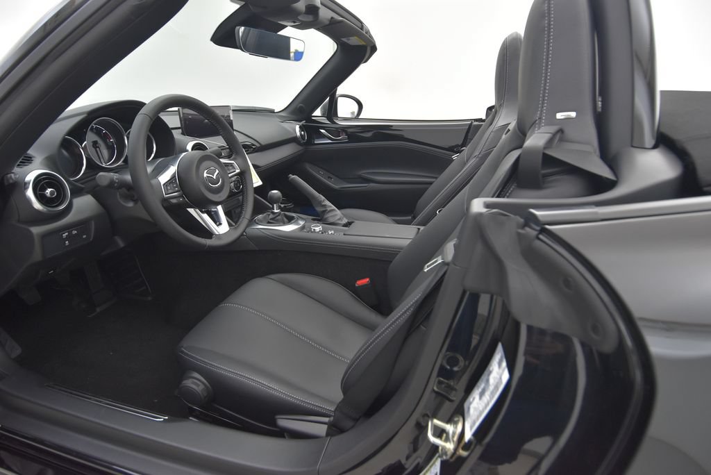 New 2026 MAZDA MX-5 Miata Grand Touring w/ Weather Package RWD image 24