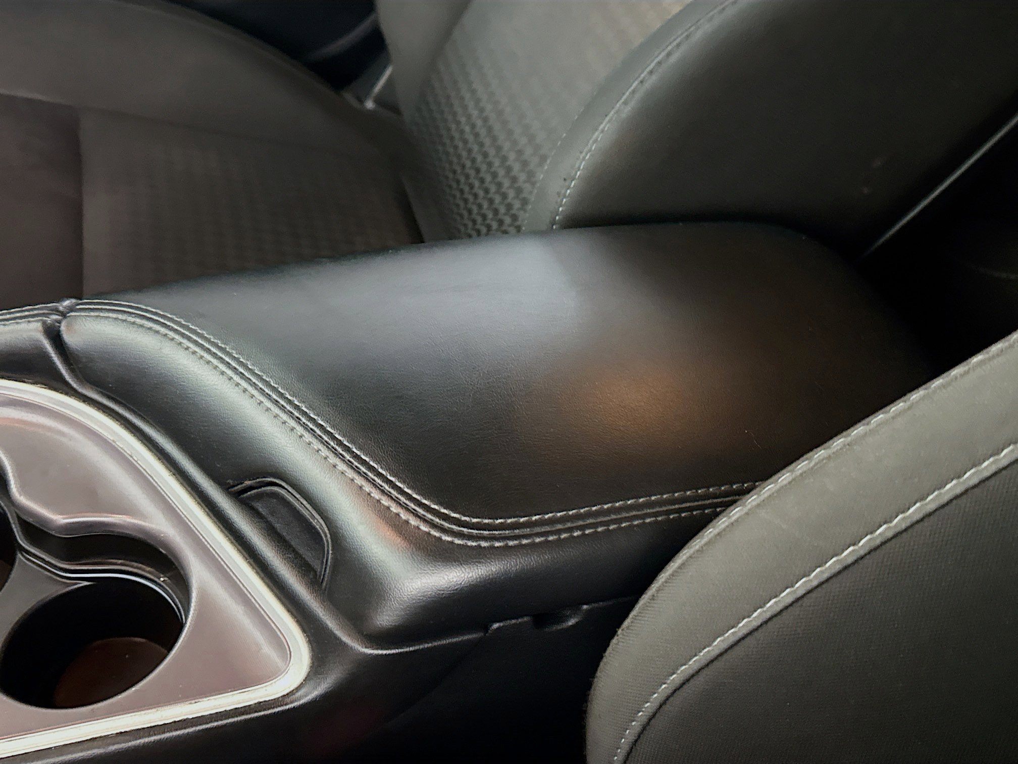 Used 2022 Dodge Challenger GT image 18