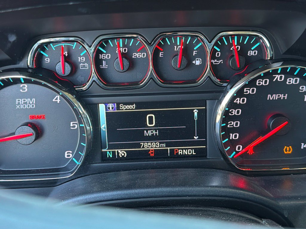 Used 2018 Chevrolet Silverado 1500 LT w/ All Star Edition AWD/4WD image 7