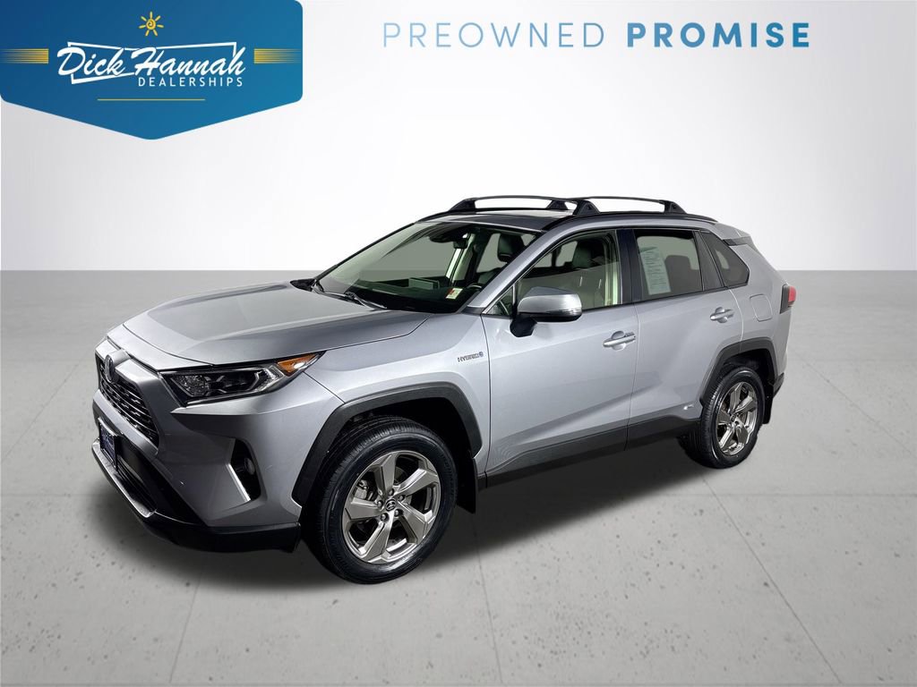 Used 2021 Toyota RAV4 XLE Premium image 1