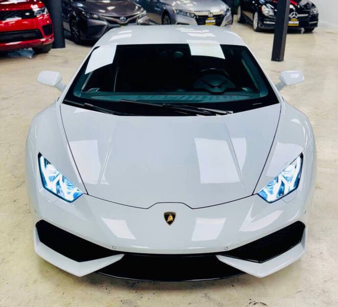 Used 2015 Lamborghini Huracan LP 610-4 image 4