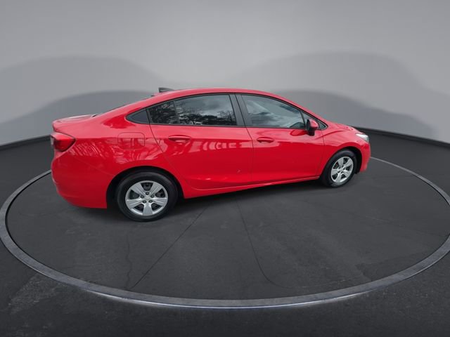 Used 2018 Chevrolet Cruze LS image 16