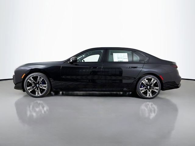 Used 2025 BMW 760i xDrive image 4