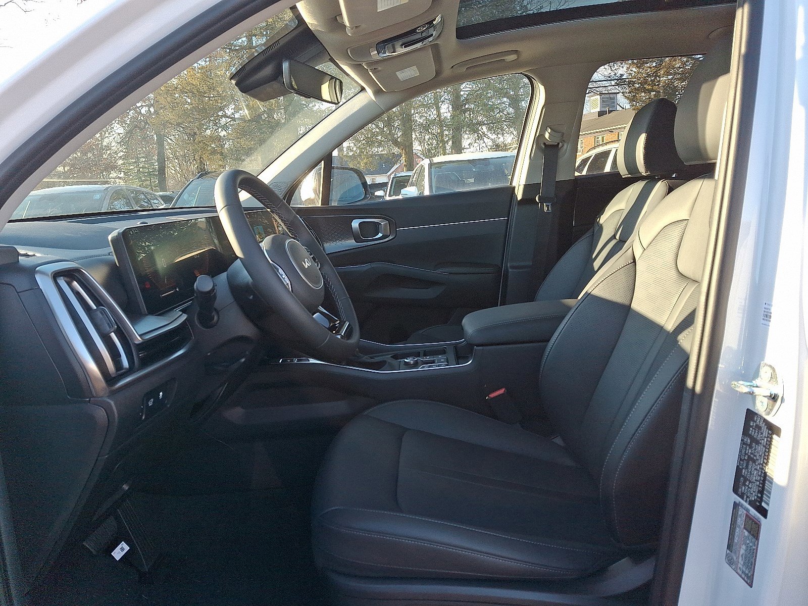 New 2025 Kia Sorento EX w/ Panoramic Sunroof Package image 9