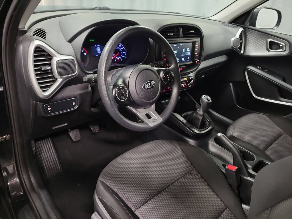 Used 2020 Kia Soul LX FWD image 17