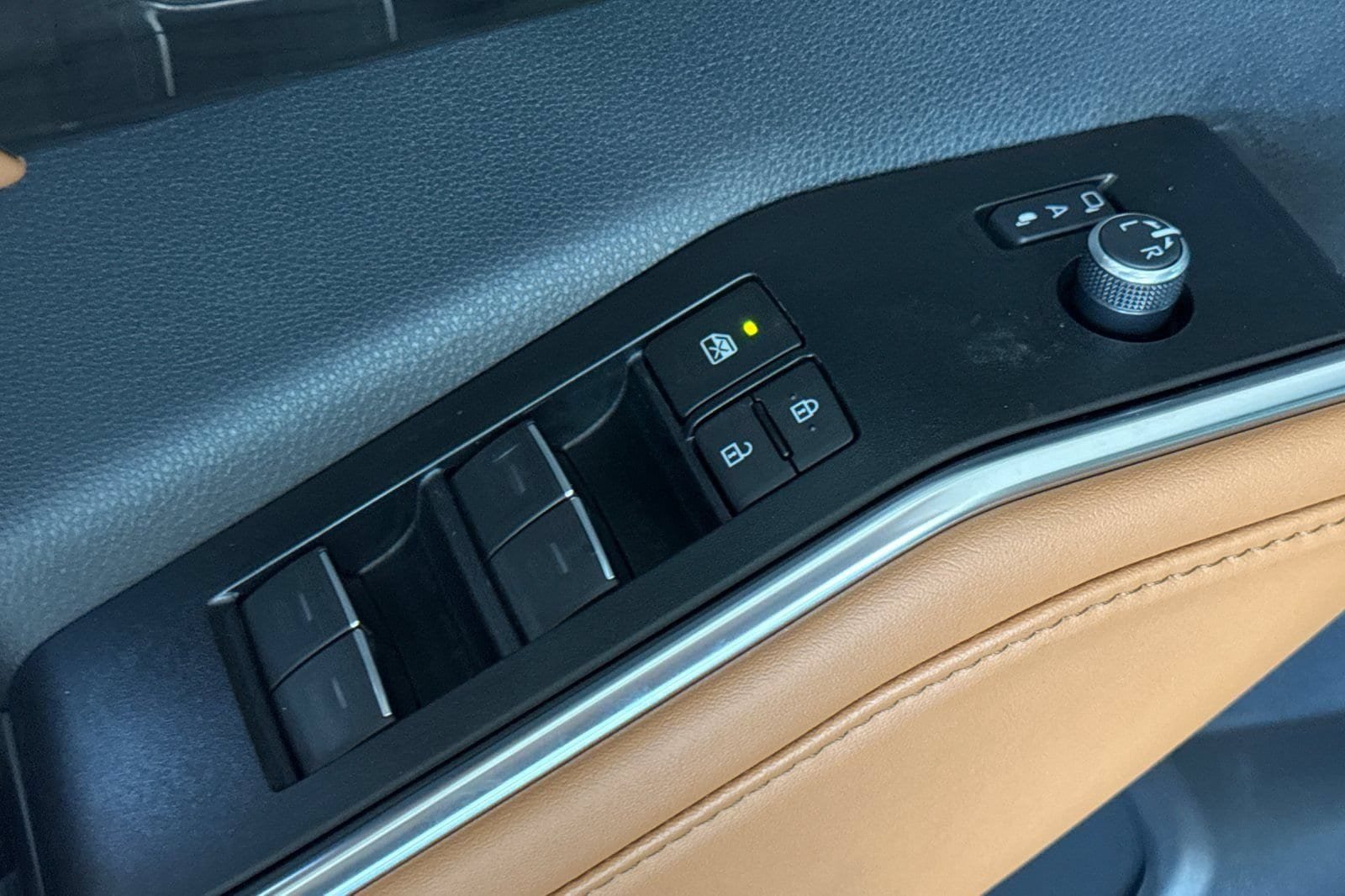 New 2026 Toyota Highlander Platinum AWD/4WD image 12