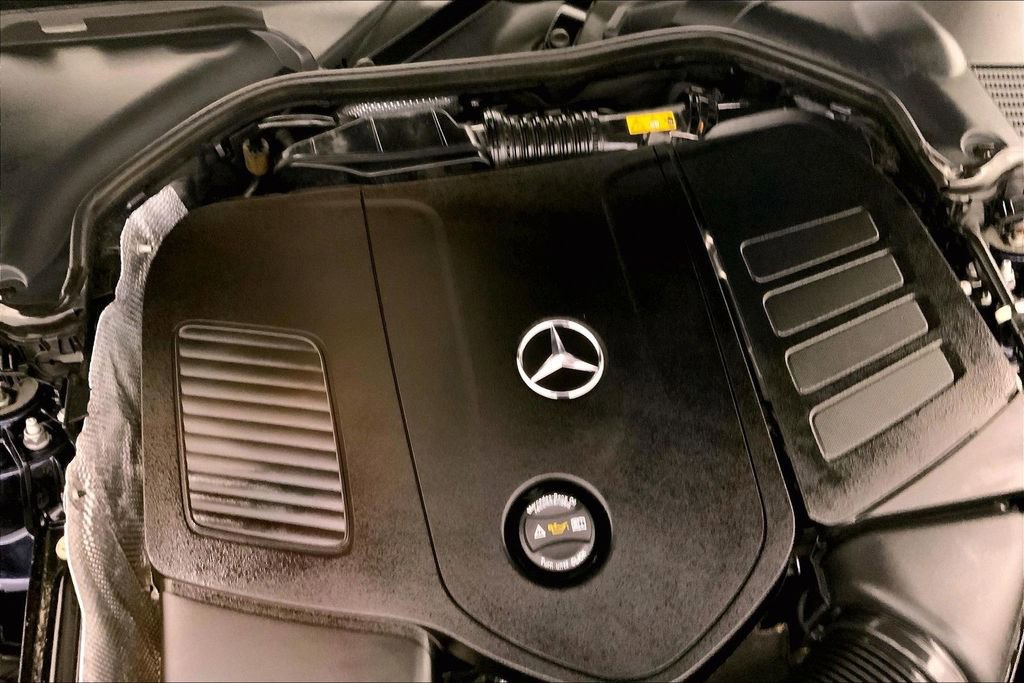 Used 2023 Mercedes-Benz C 300 4MATIC Sedan image 31