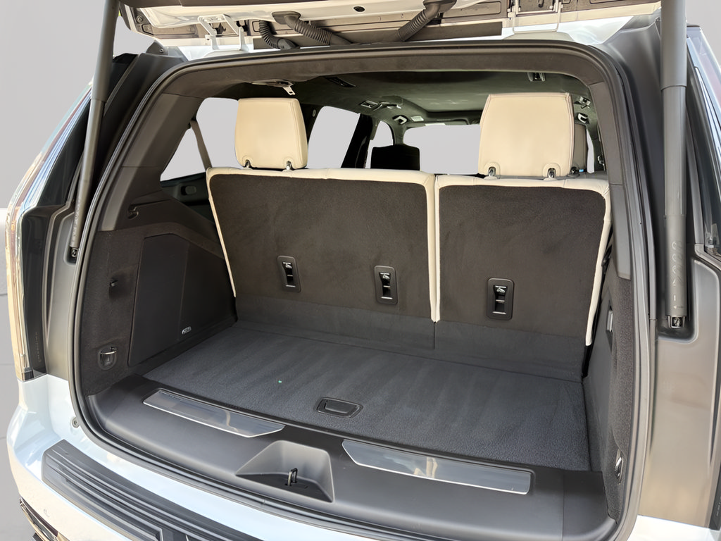 Certified 2026 Cadillac Escalade V w/ LPO, ONYX Package AWD/4WD image 50