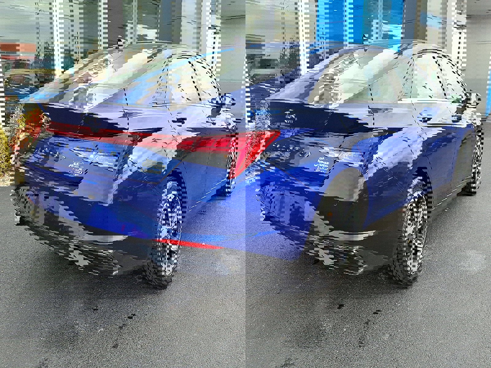 Used 2023 Hyundai Elantra Limited image 6