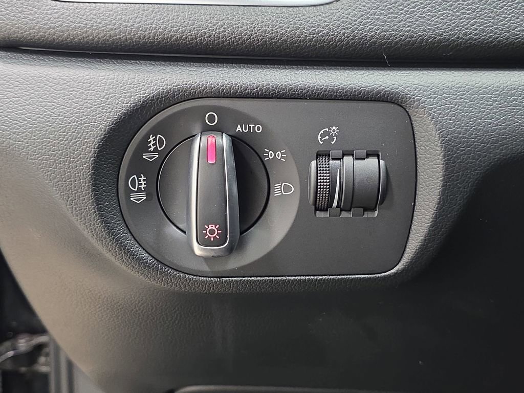 Used 2015 Audi Q3 2.0T Premium Plus AWD/4WD image 25