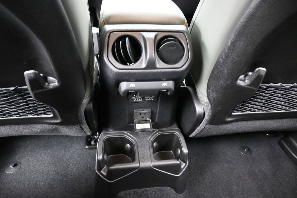 Used 2026 Jeep Gladiator Mojave AWD/4WD image 40