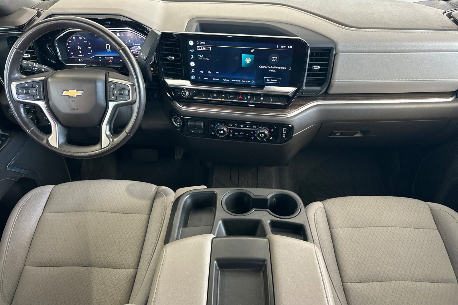 Used 2022 Chevrolet Silverado 1500 LT w/ Convenience Package II image 13