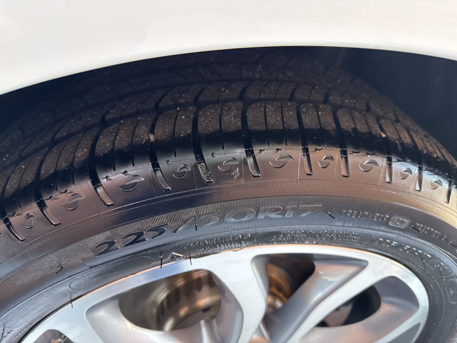 Used 2017 Mercedes-Benz C 300 4MATIC Sedan image 15