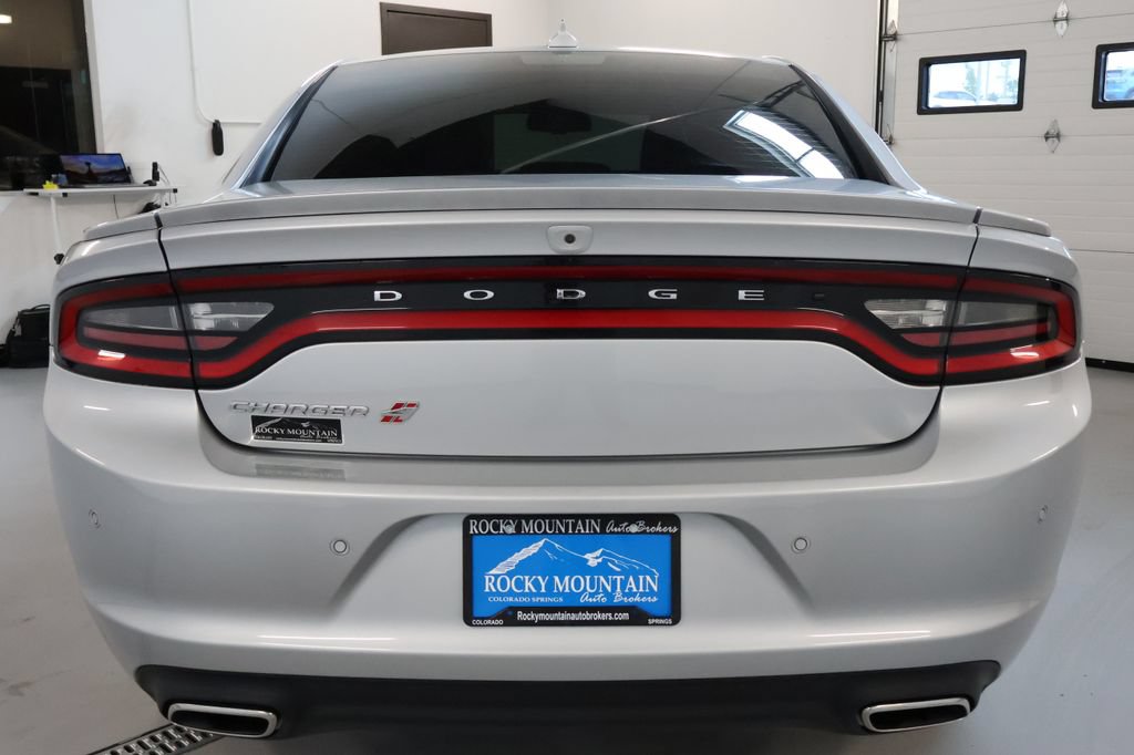 Used 2020 Dodge Charger SXT AWD/4WD image 6