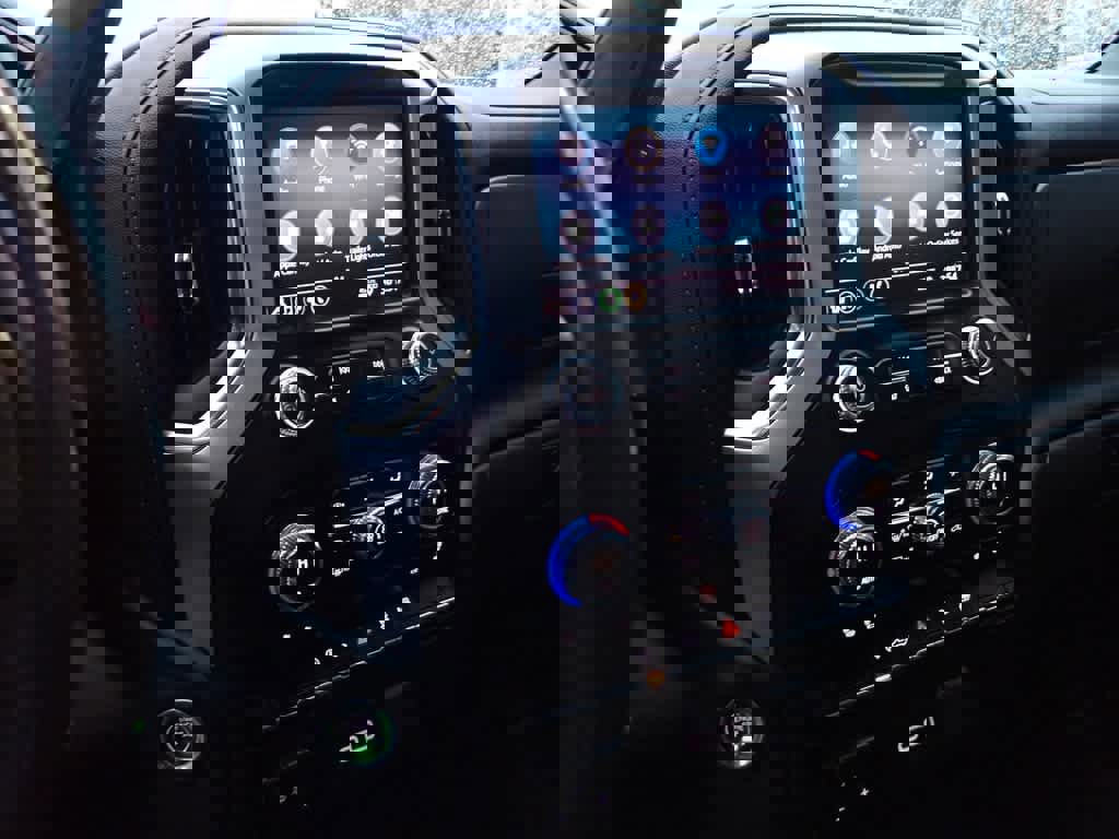 Used 2020 GMC Sierra 1500 Elevation w/ Elevation Value Package image 27