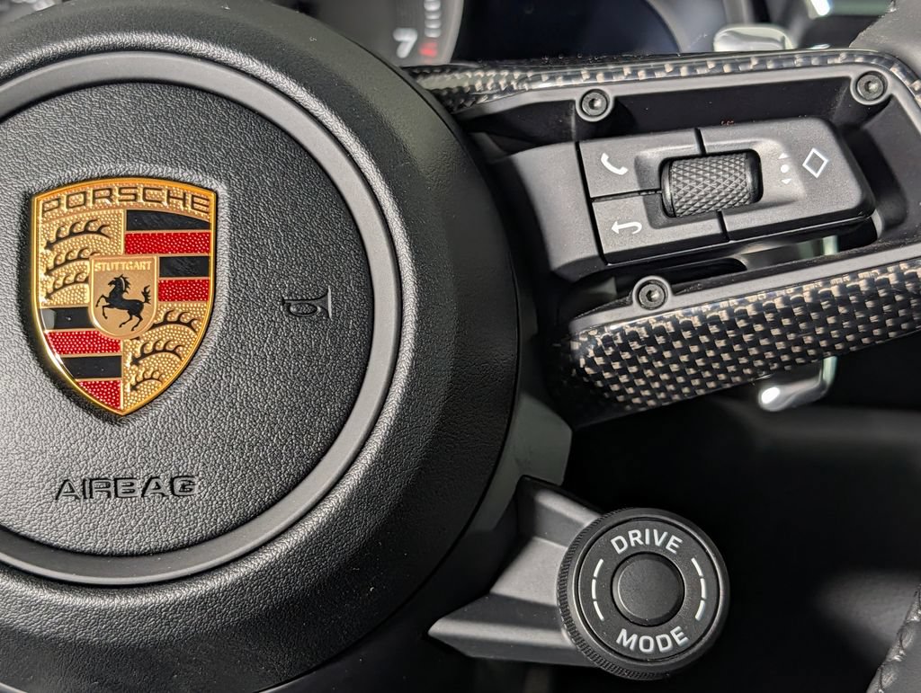 New 2026 Porsche Macan GTS AWD/4WD image 38