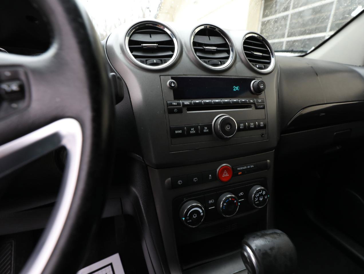 Used 2014 Chevrolet Captiva Sport LT FWD image 18