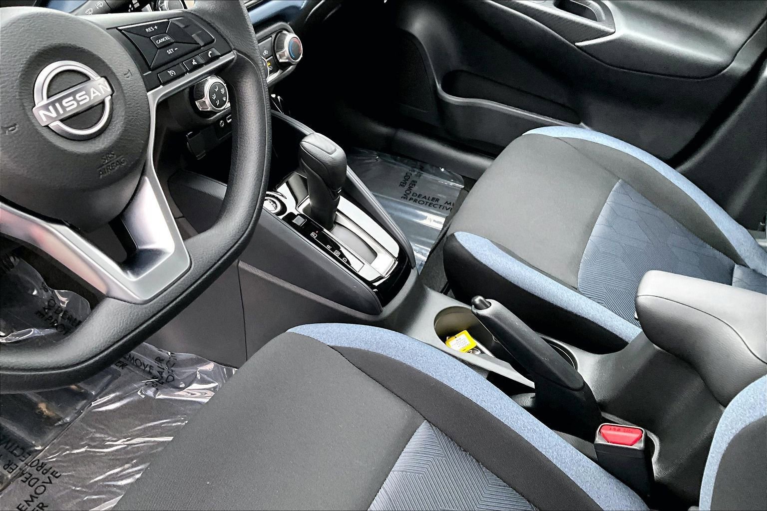 Used 2025 Nissan Versa SV w/ Trunk Package image 9
