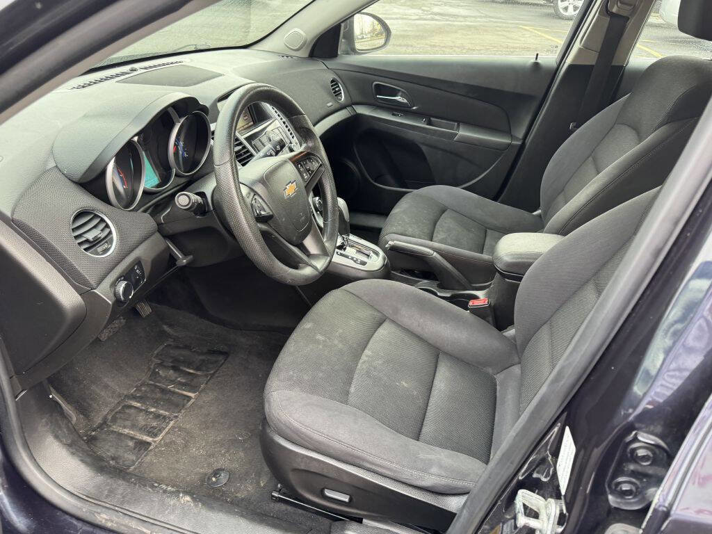 Used 2015 Chevrolet Cruze LT image 8