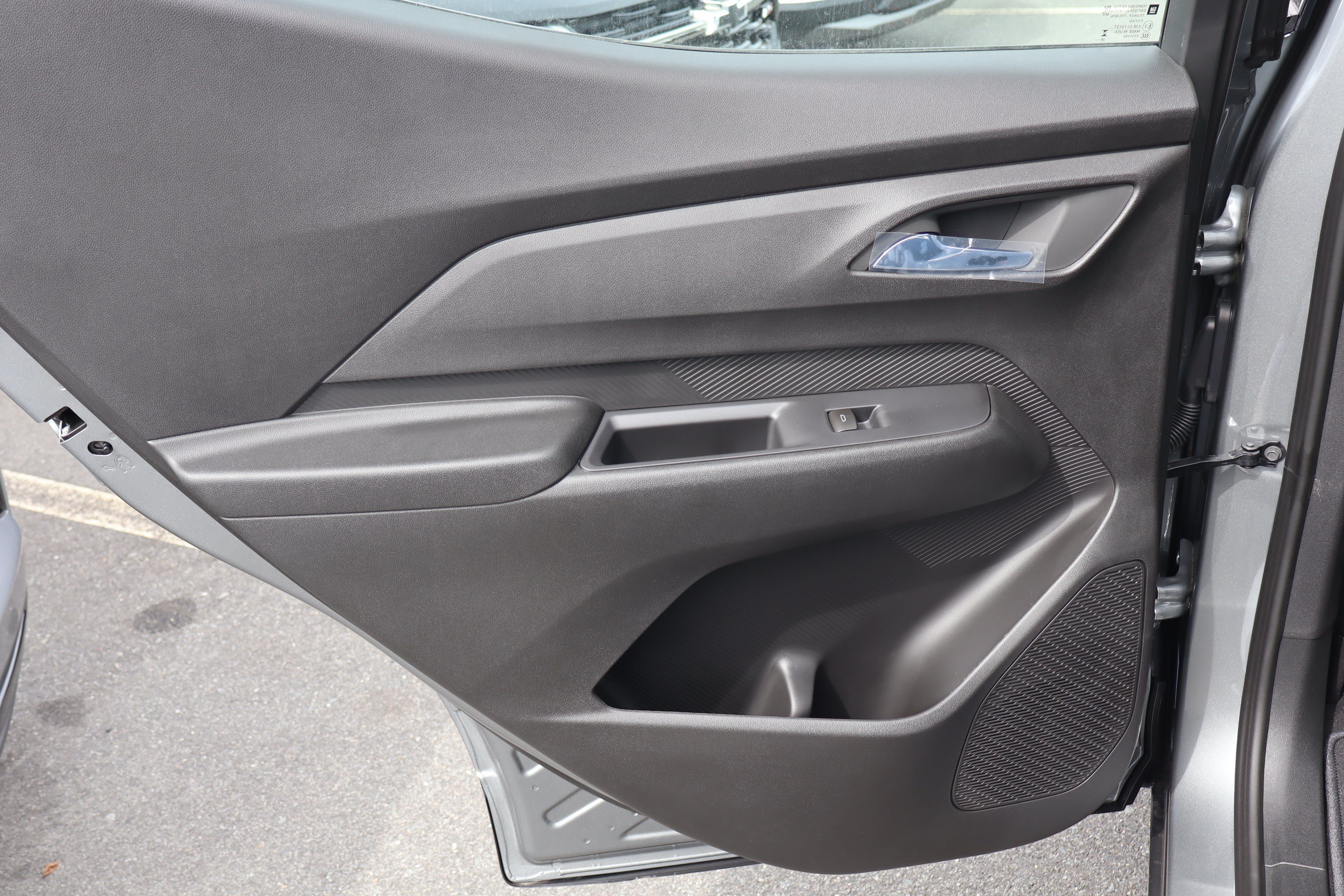 New 2027 Chevrolet Bolt RS w/ Technology Package FWD image 20